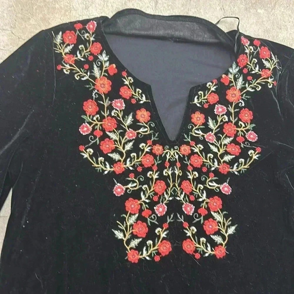 Vintage velour velvet embroidered  dress with bell sleeves whimsigoth grunge - Picture 2 of 5